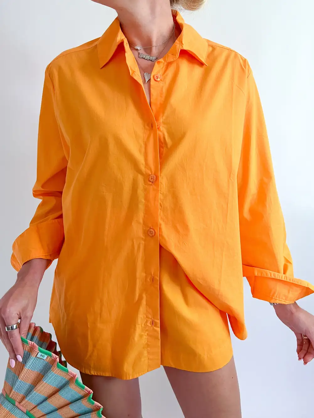 Poplin Button Down Shirt Button Detail