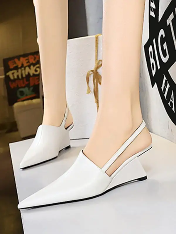 Pointed-Toe Panel Detail Heeled Sandals