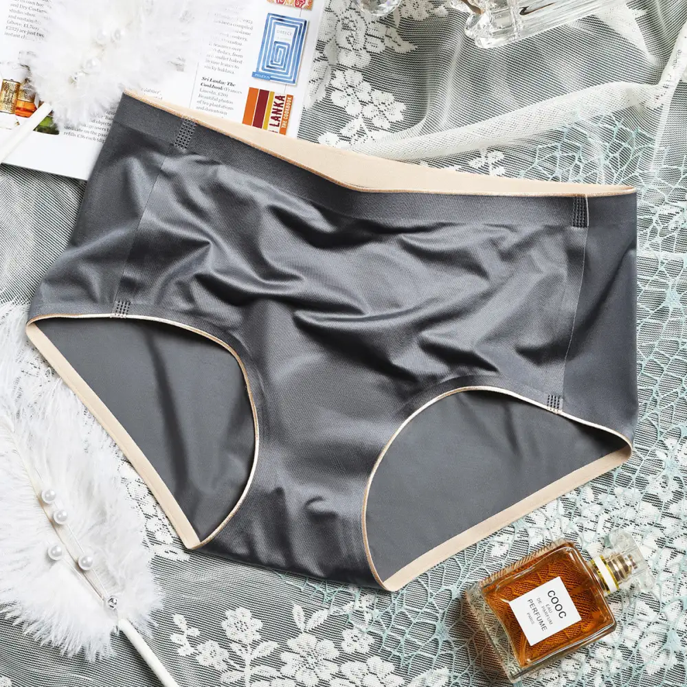 Antibacterial Modal Crotch Seamless Briefs