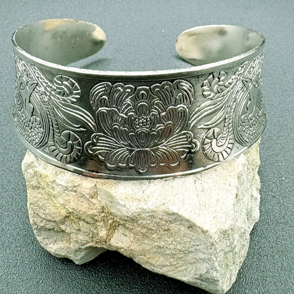 Linear Engraved Bangle Bracelet