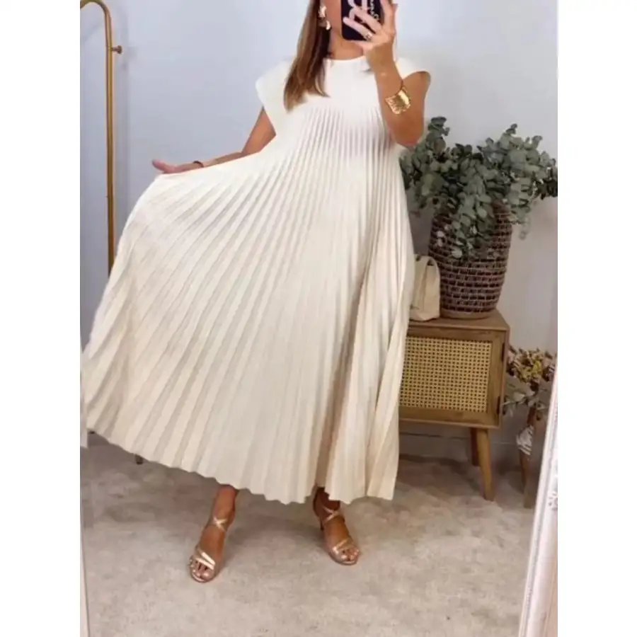 Relaxed Full Size Pleated Round Neck Maxi Dress Plus Size