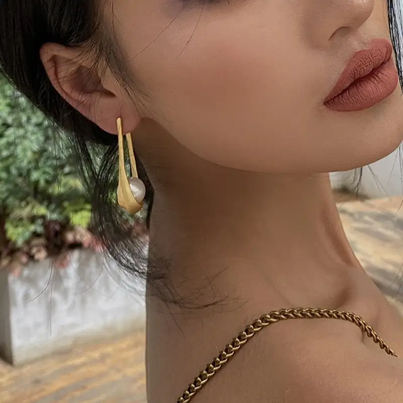 Pearl Hoop Fashion Earrings
