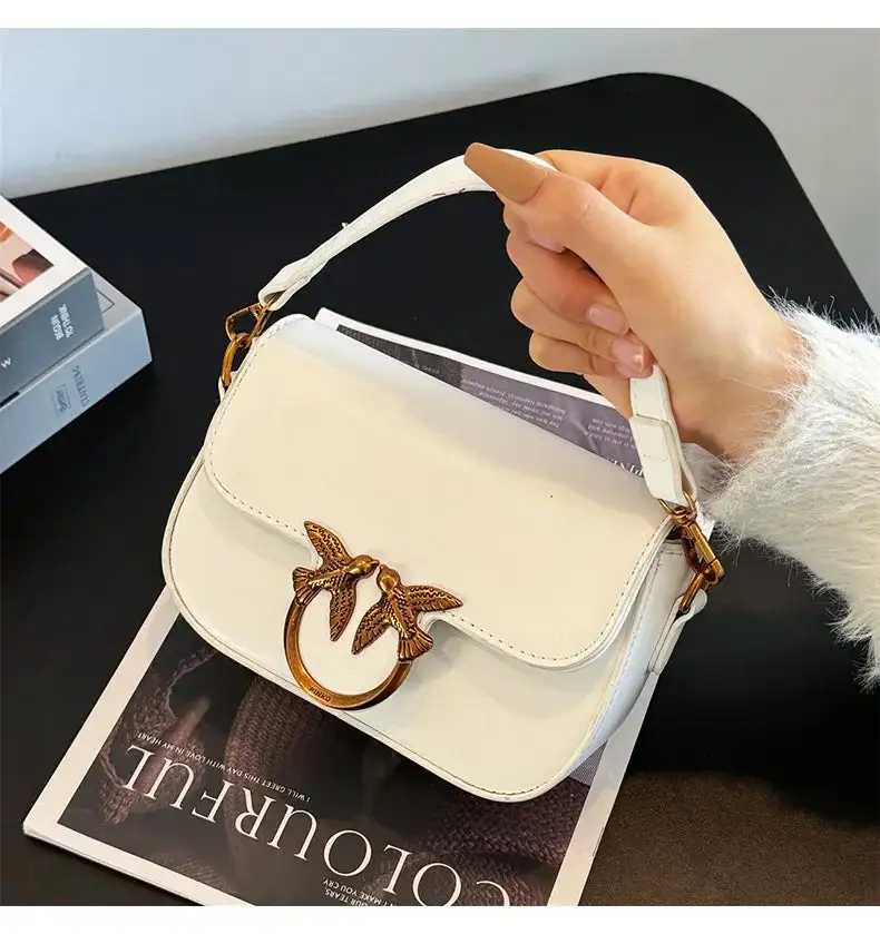 Compact Structured Soft Card Wallet