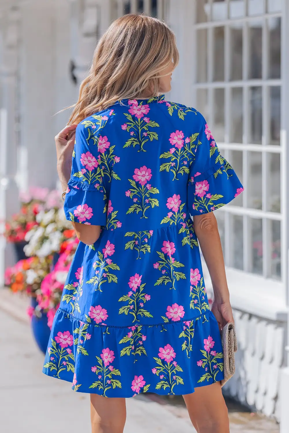 Relaxed Shape Floral V Neck Short Sleeve Dress
