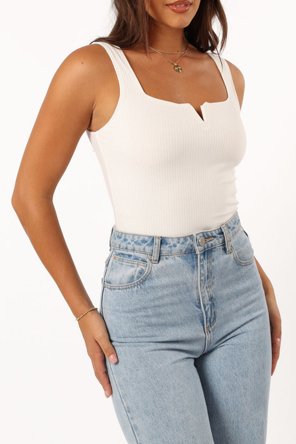 WHITE OPEN COLLAR VEST TOP