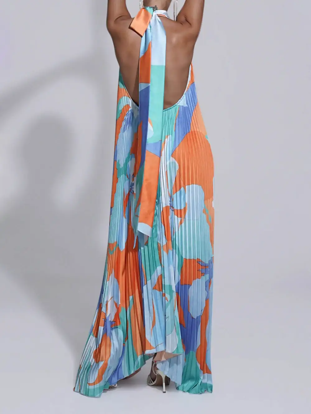 Stylish Pleated Halterneck Strappy Open Back Midi Dress