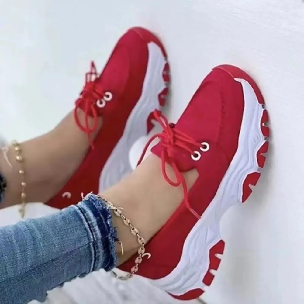 Classic Lace-Up Round Toe Sneakers