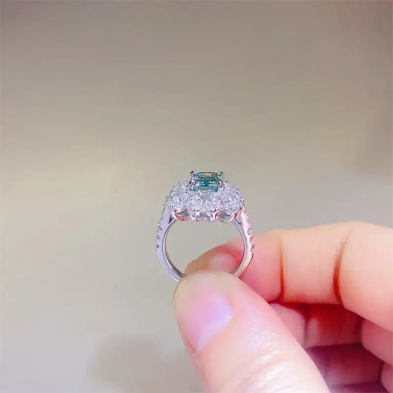 Sterling Silver Moissanite Zircon Ring