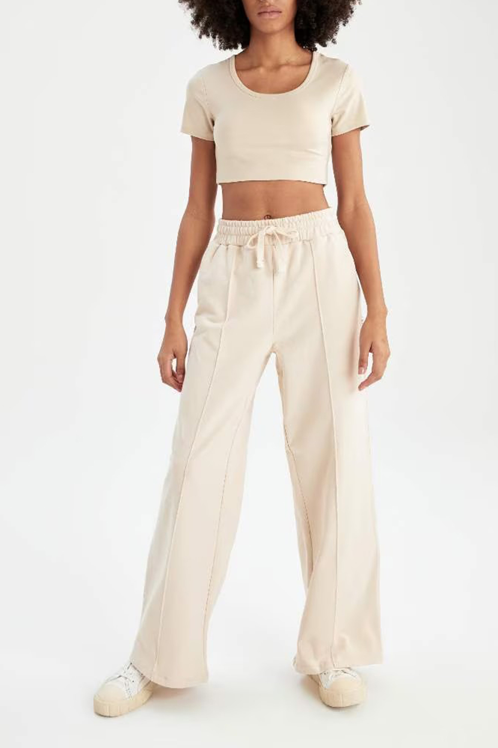 Elegant Crew Neck Solid Color T-Shirt