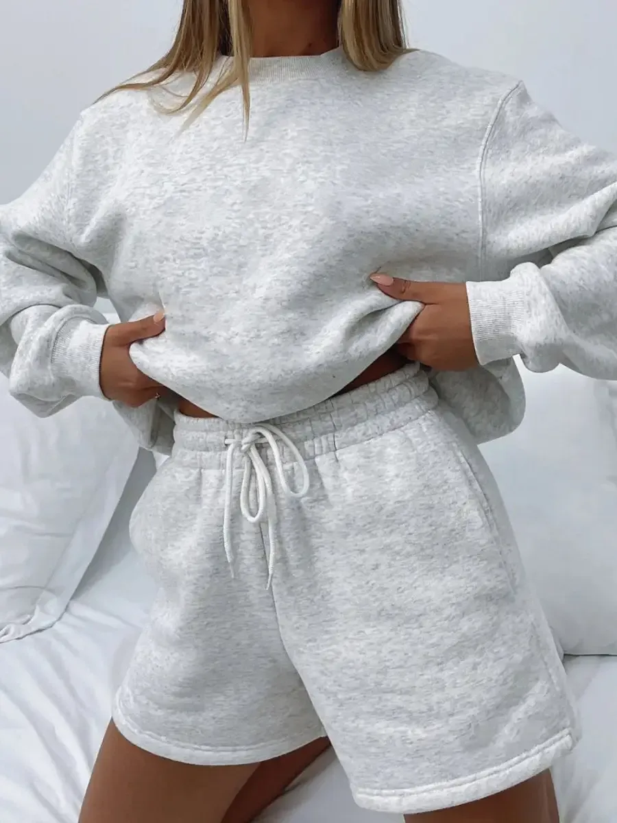Women's Fashion Round Neck Solid Color Sweatshirt and Short Pants two-piece set