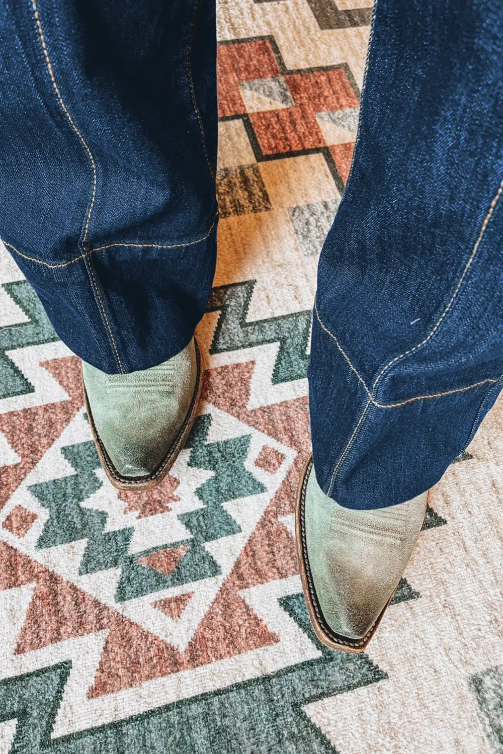 Center Seam Deep Straight Jeans