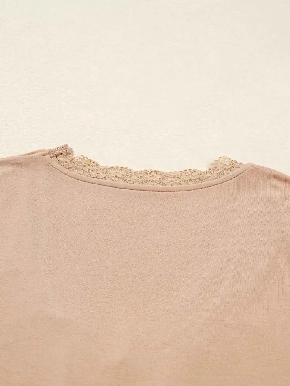 Lace-Trimmed Ruched Detail Long Sleeve T-Shirt