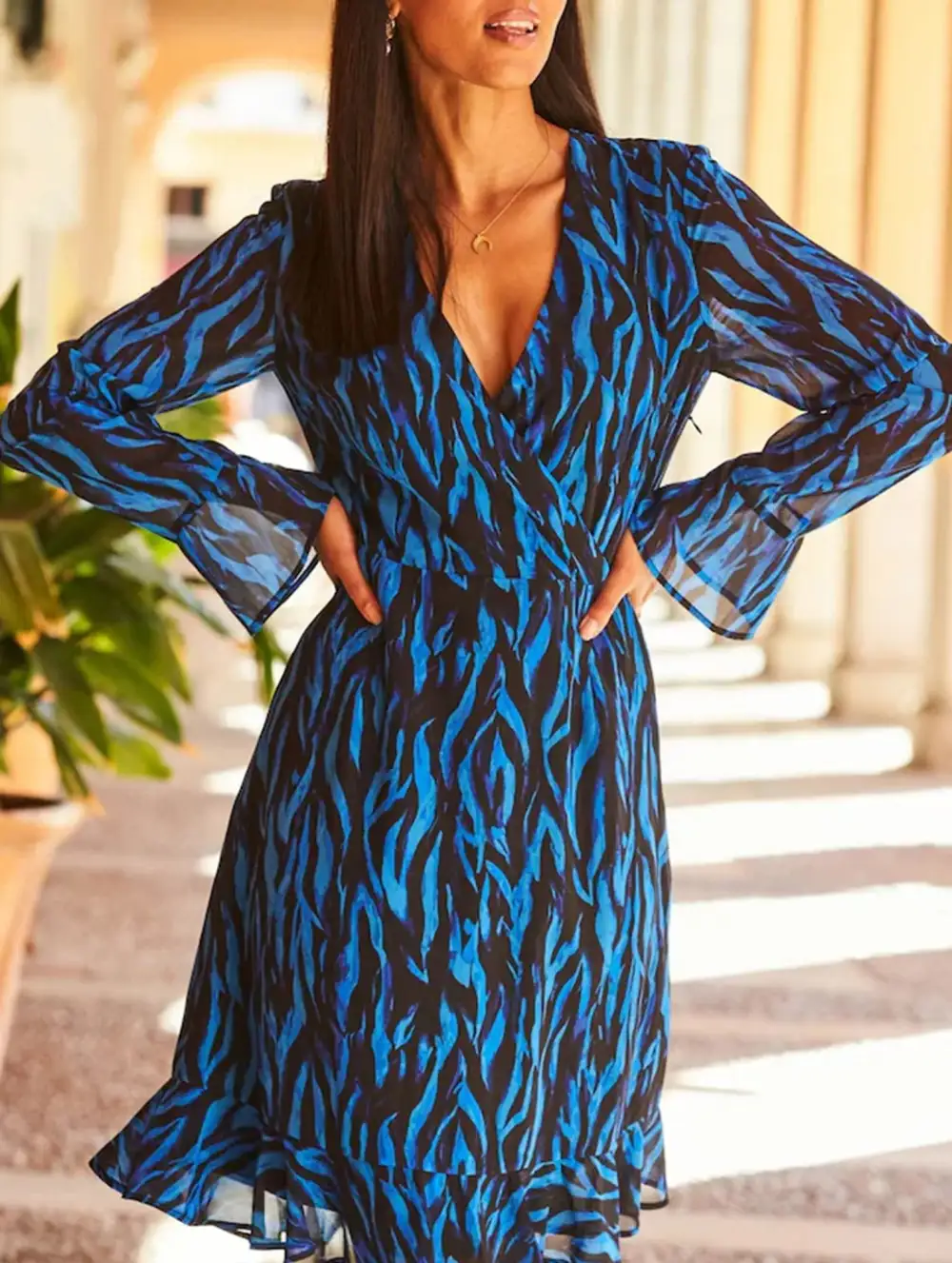 Printed V-Neck Bell Sleeve Fit Dress