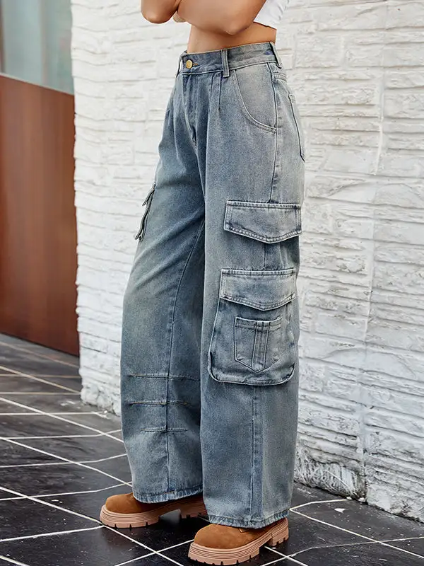 Relaxed Fit Seamed Pleated Pocket Jeans
