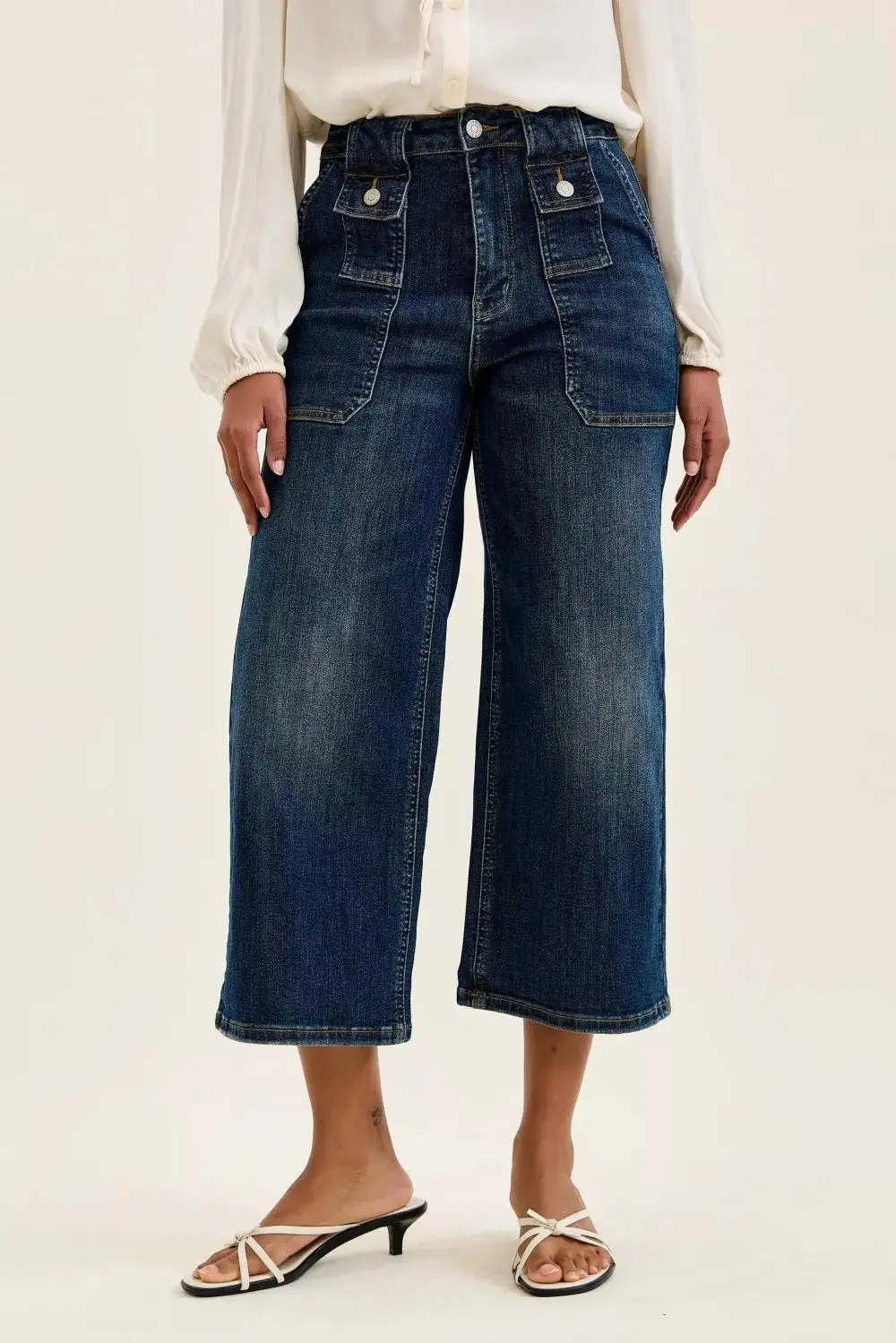 Everyday High Rise Patch Pocket Wide Leg Jeans