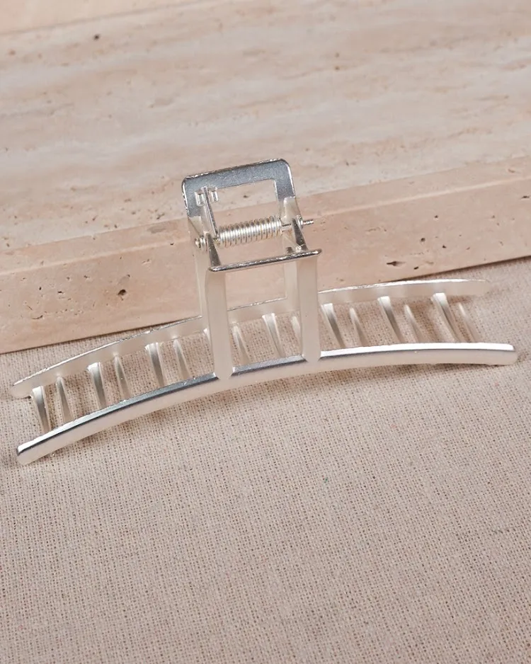 Casual Everyday Claw Hair Clip