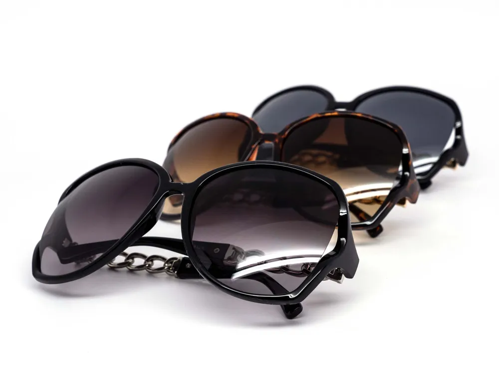 12-Pack Oversized Round Gradient Chain Detail Sunglasses
