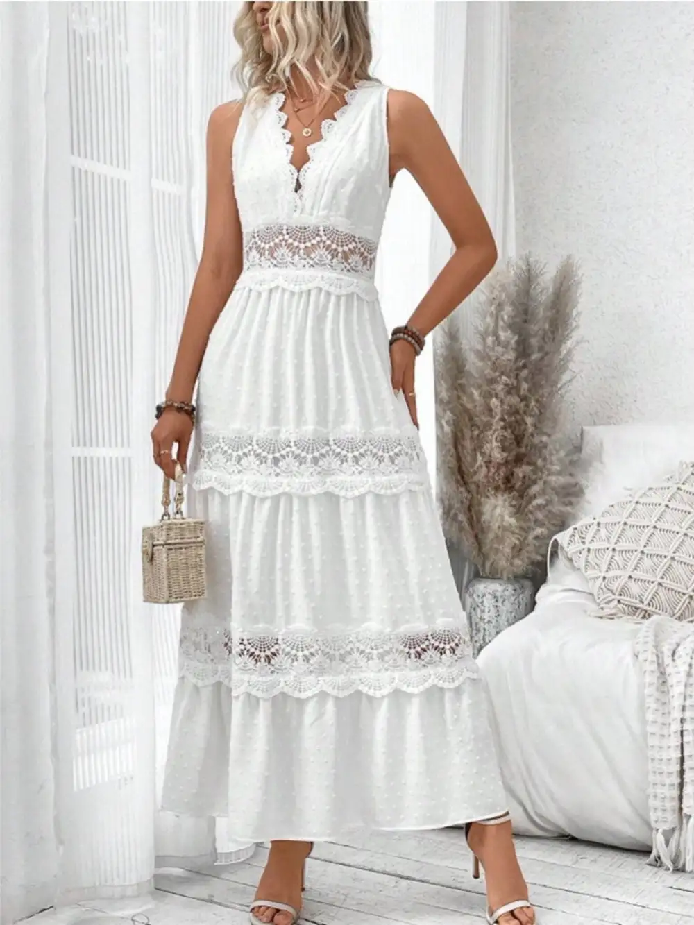 Lace Sleeveless Maxi Dress