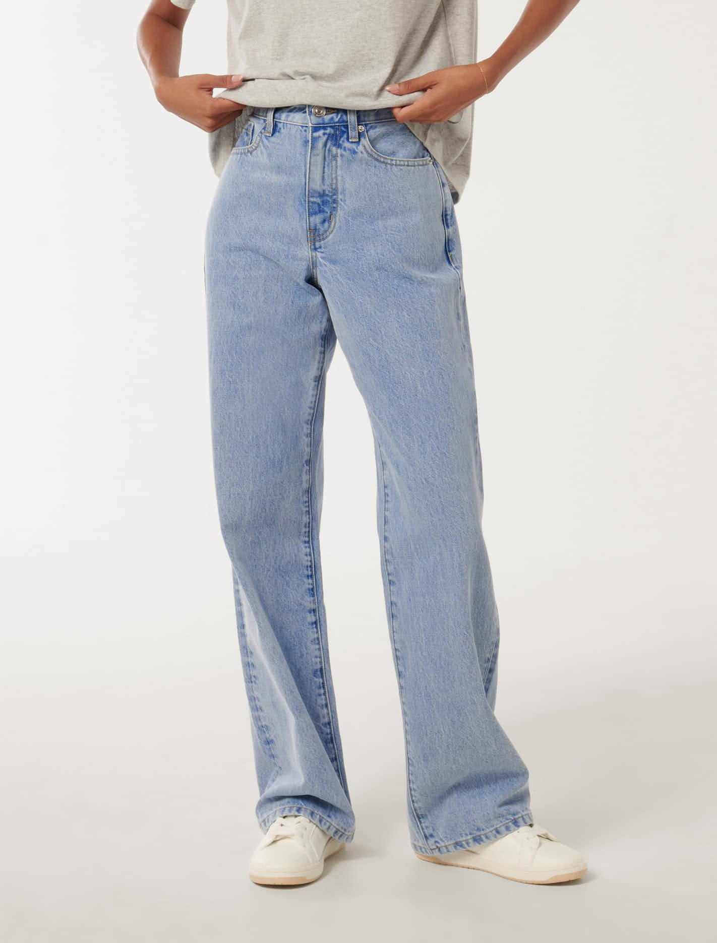 Petite Straight-Leg Jeans