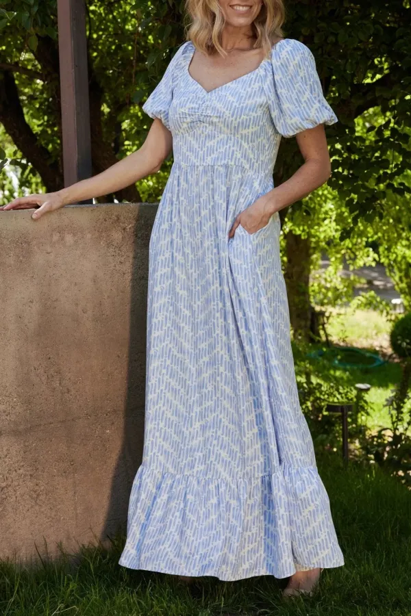 Ethereal And Breathable Chiffon Blue Printed Dress