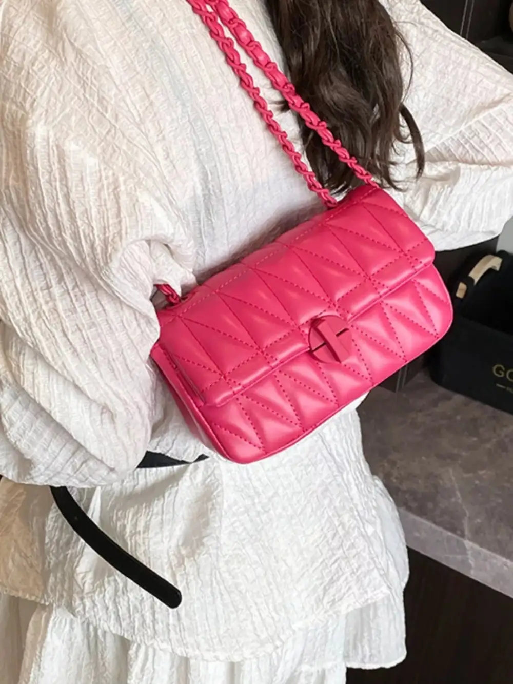 Quilted Chain Strap Crossbody Bag