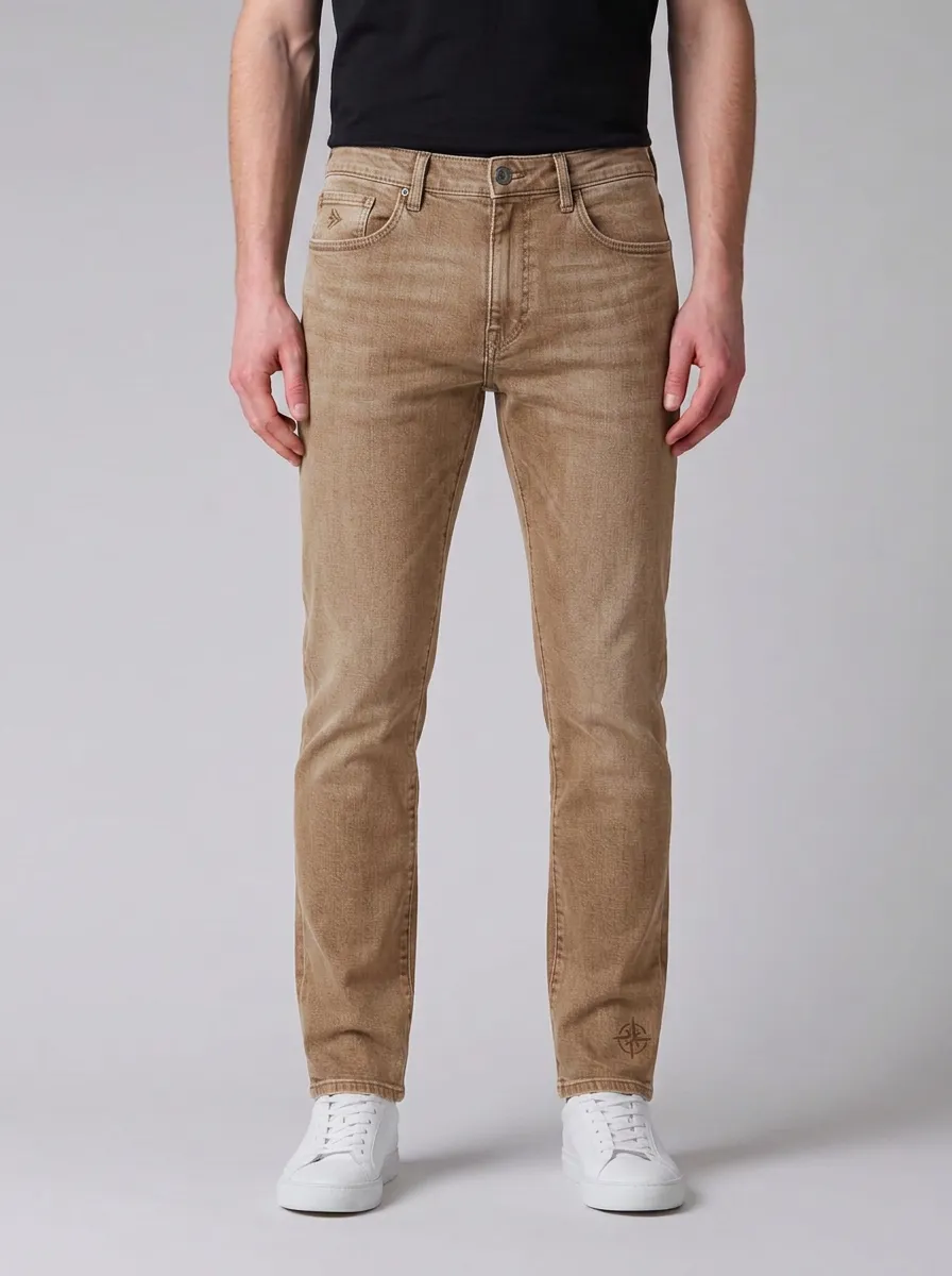 Men's Classic Comfort Compass Logo Stretch Denim Jeans