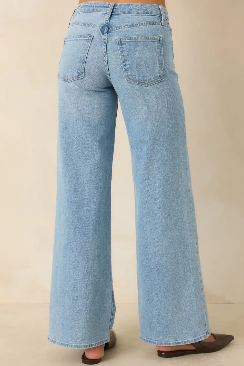 Light Wash Relaxed Straight Leg Jeans