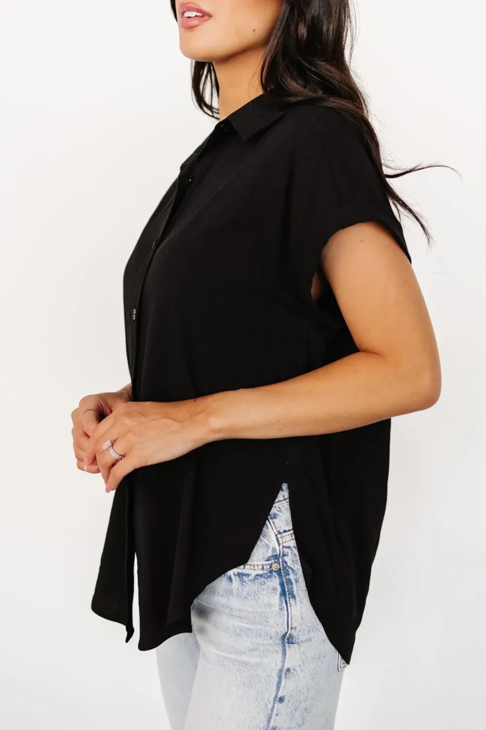 Simple And Comfortable Breathable Shirt