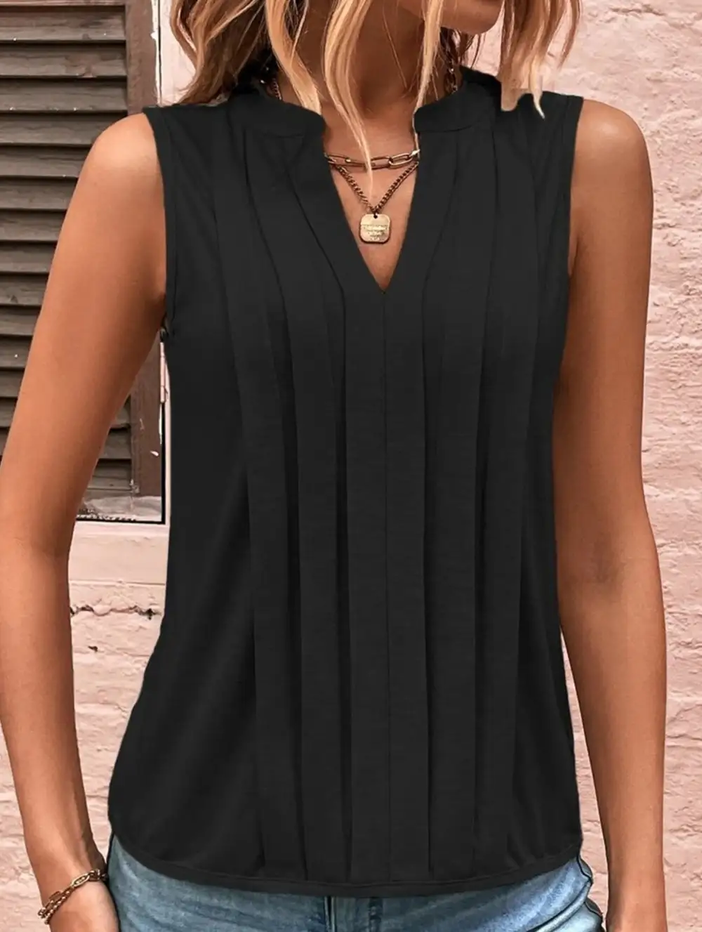 Slim Fit Pleats Sleeveless V-Neck Top