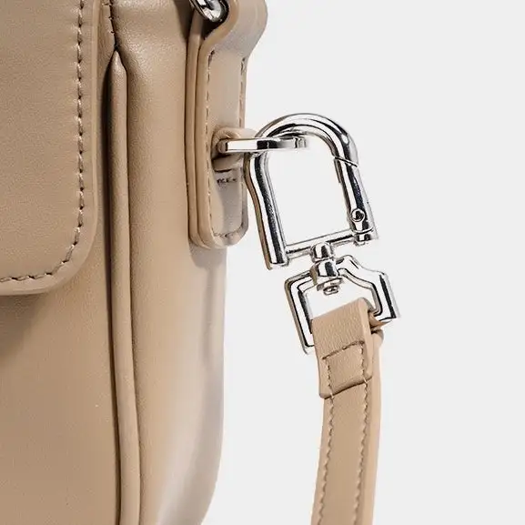Minimal Canvas Handbag