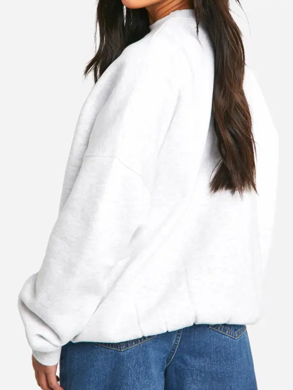 WHITE GRAPHIC APPLIQUE SWEATSHIRT