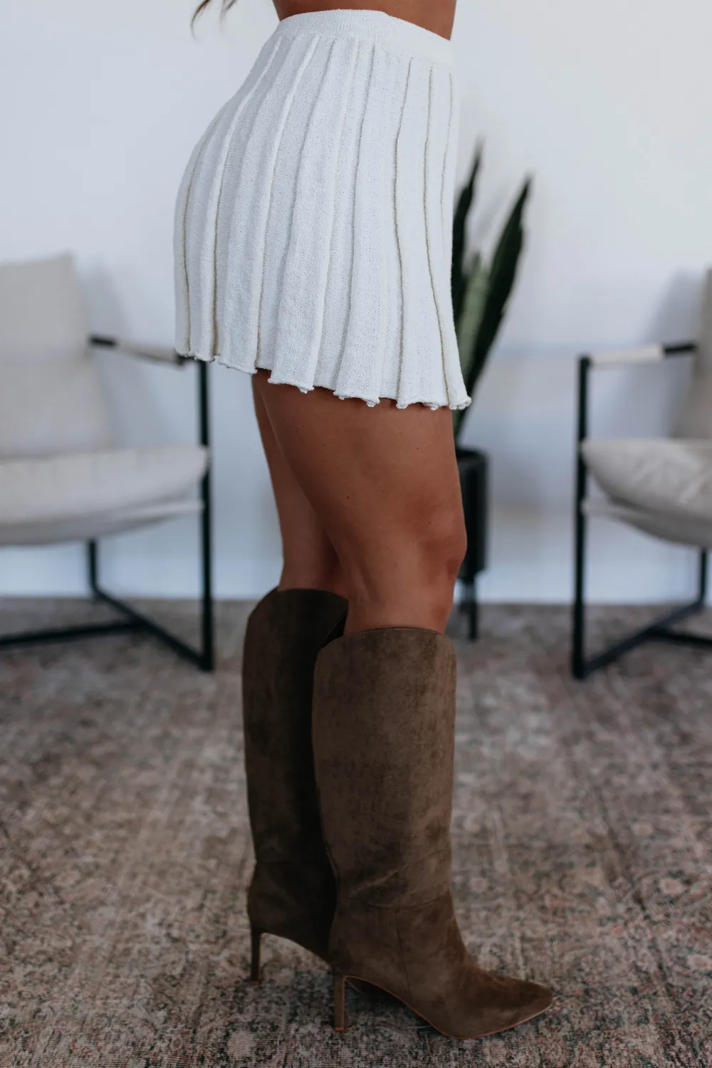Knit Textured Pleated Skirt