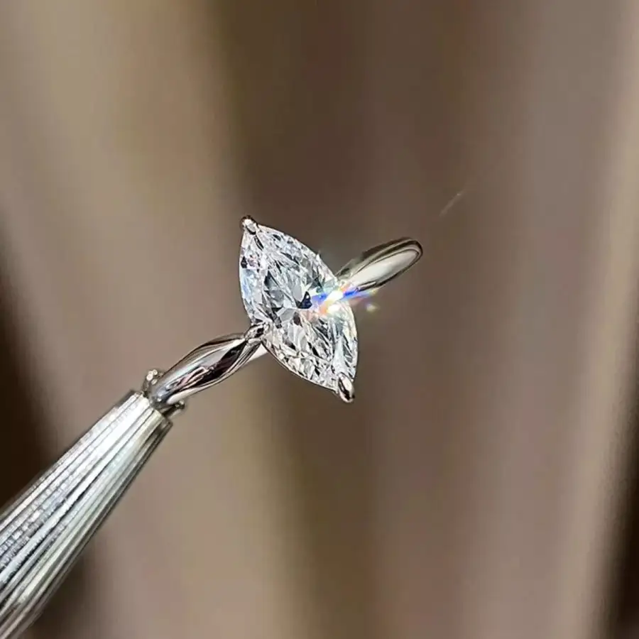 Crisp Ring with Sterling Silver Moissanite
