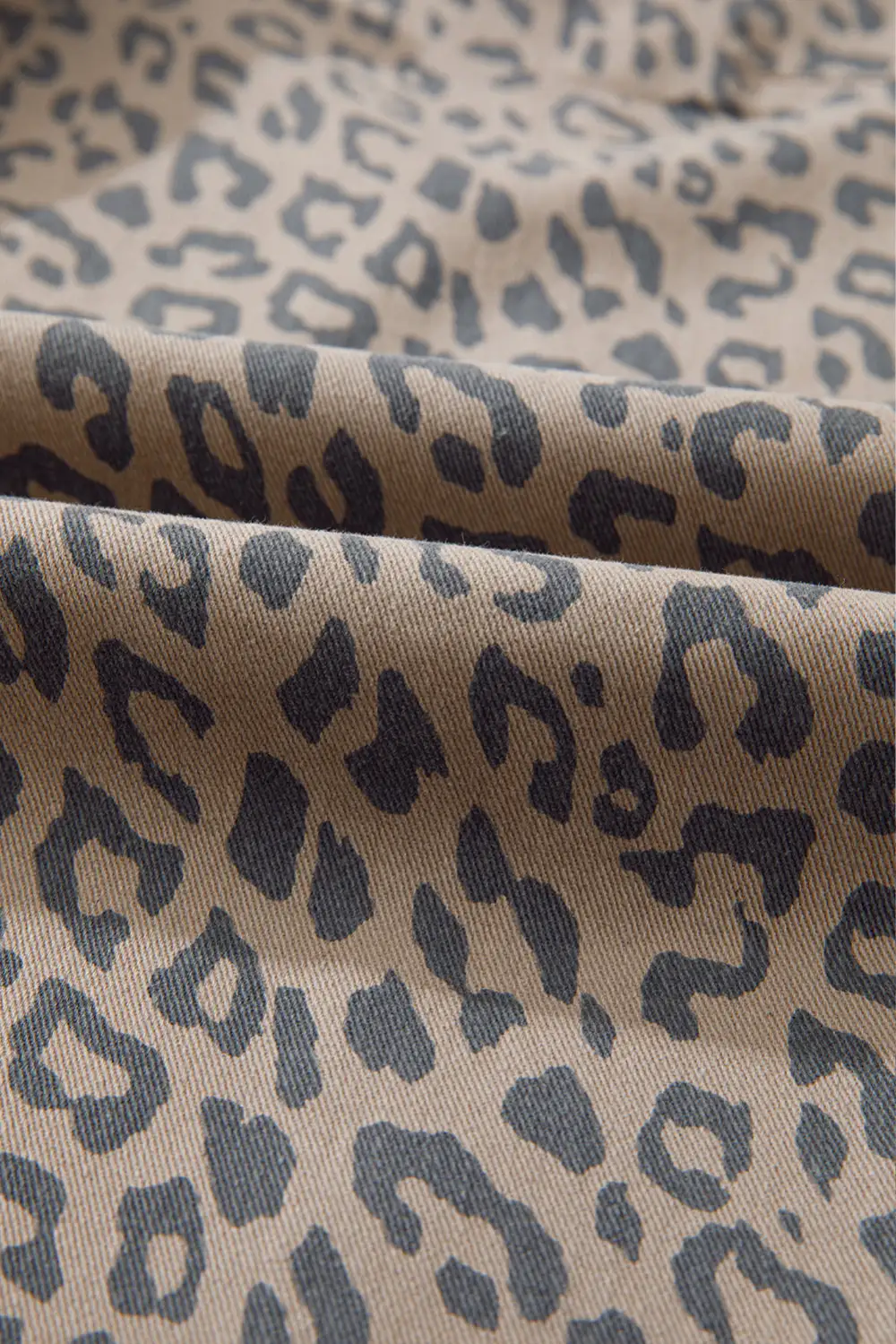 Leopard Printed Drawstring Elastic Waistband Pocketed Wide Leg Jeans