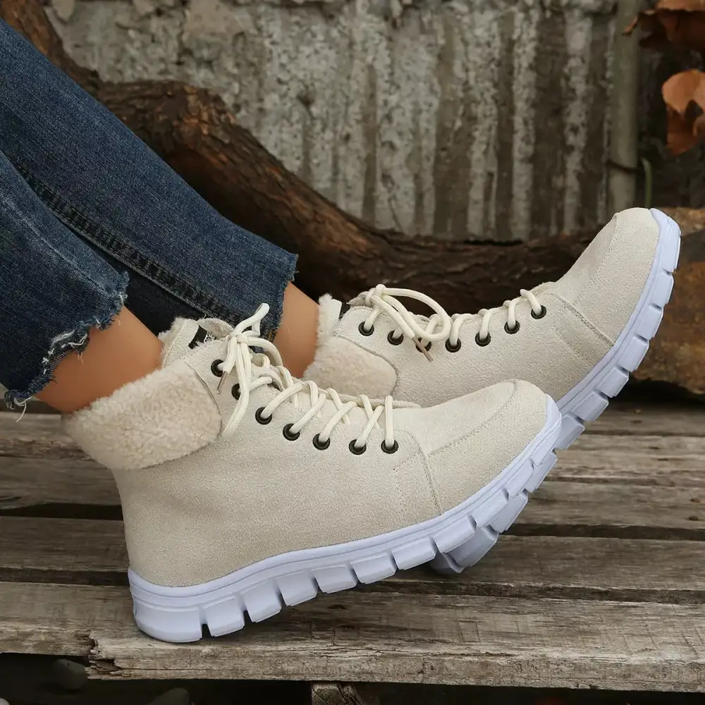 Lace Up Round Toe Boots