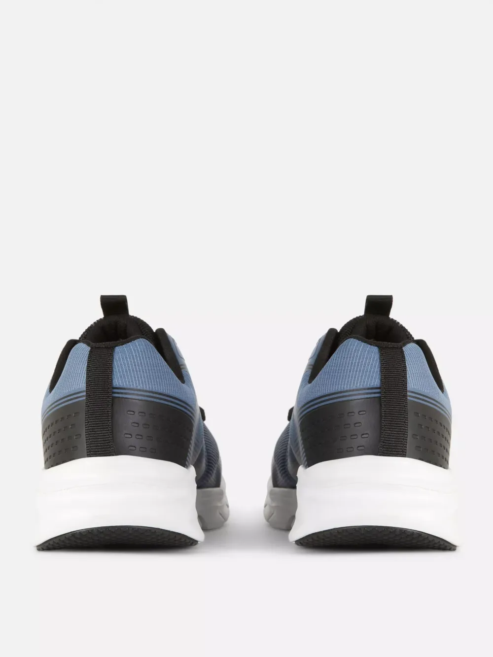 Lightweight And Breathable Mesh Leisure Sports Shoes