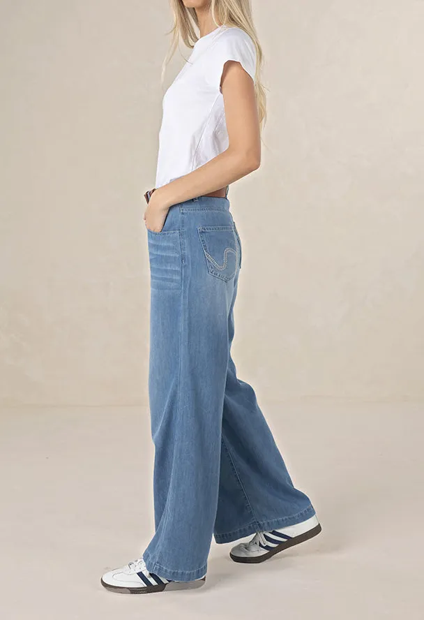 Women's Natural Drape Wide Leg Trousers