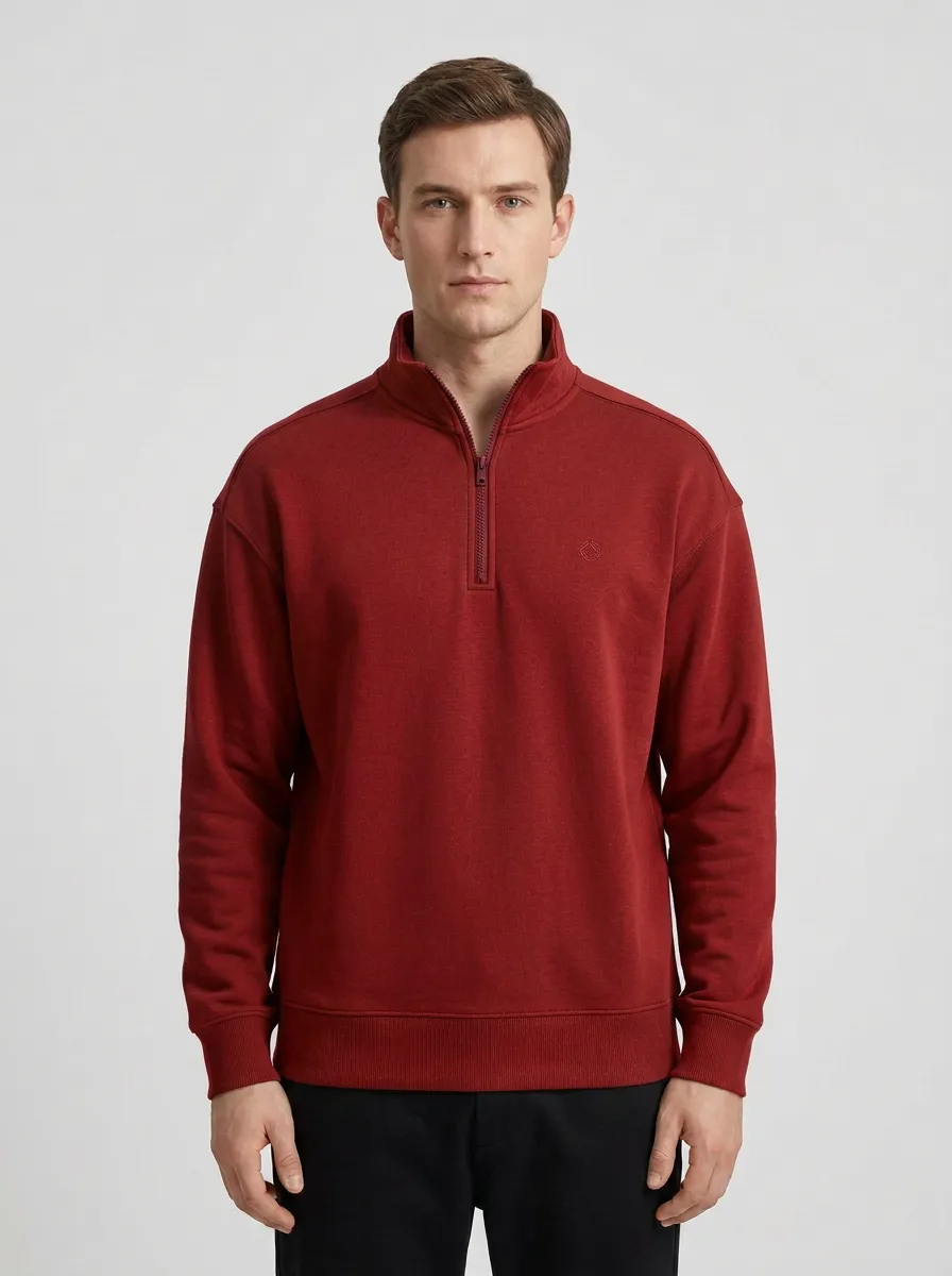 Men's Essential Minimalist Textured Embroidered Emblem Stand-Collar Quarter-Zip Sweatshirt