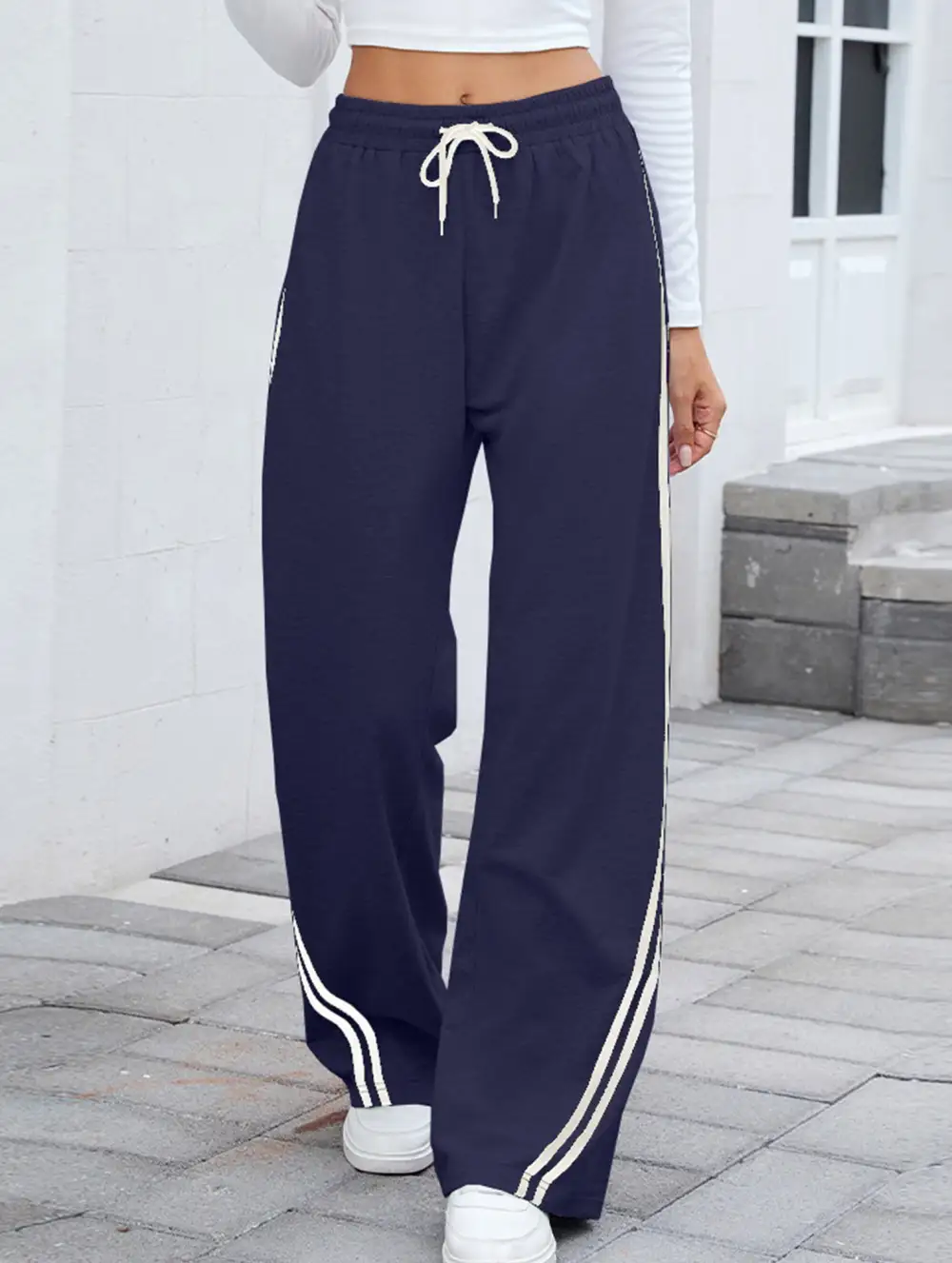 Tie Waist Wide-Leg Sweatpants