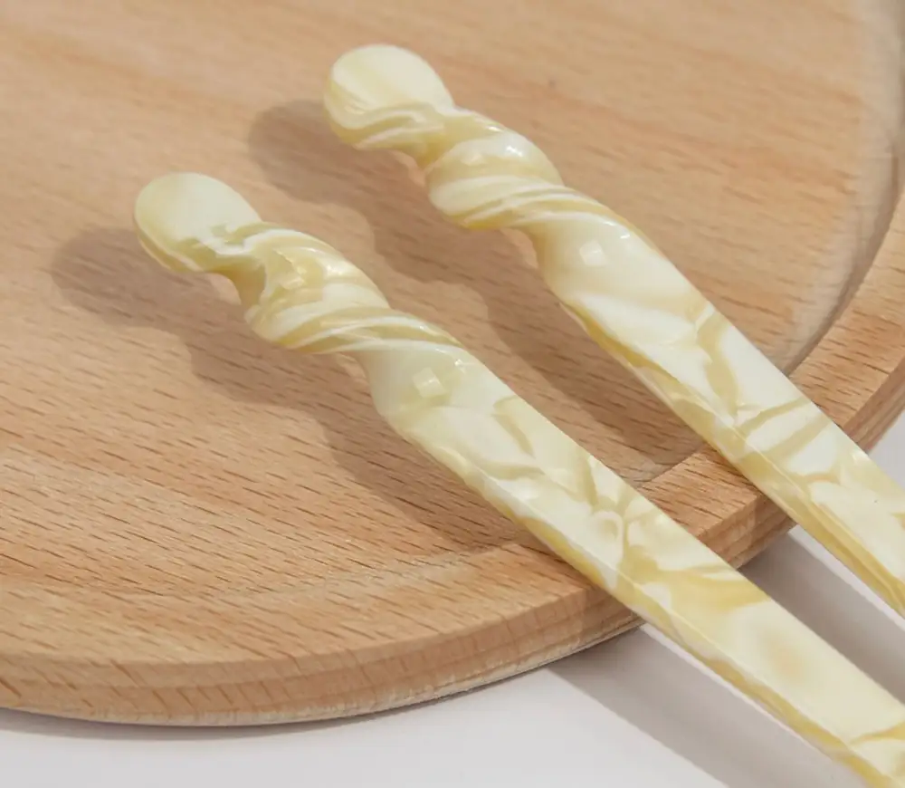 Simple Marbled Hair Pin