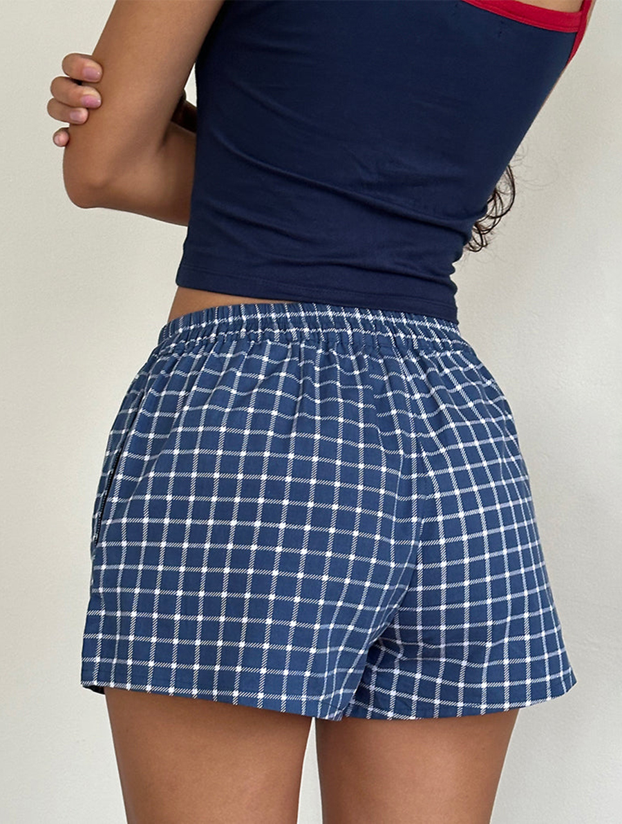 Short In Navy Tartan Poplin