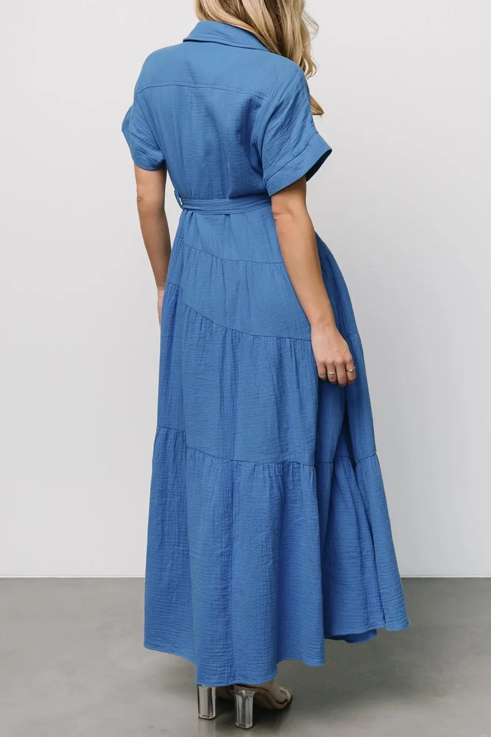 Universal Commuting Lace High-Waisted Dress