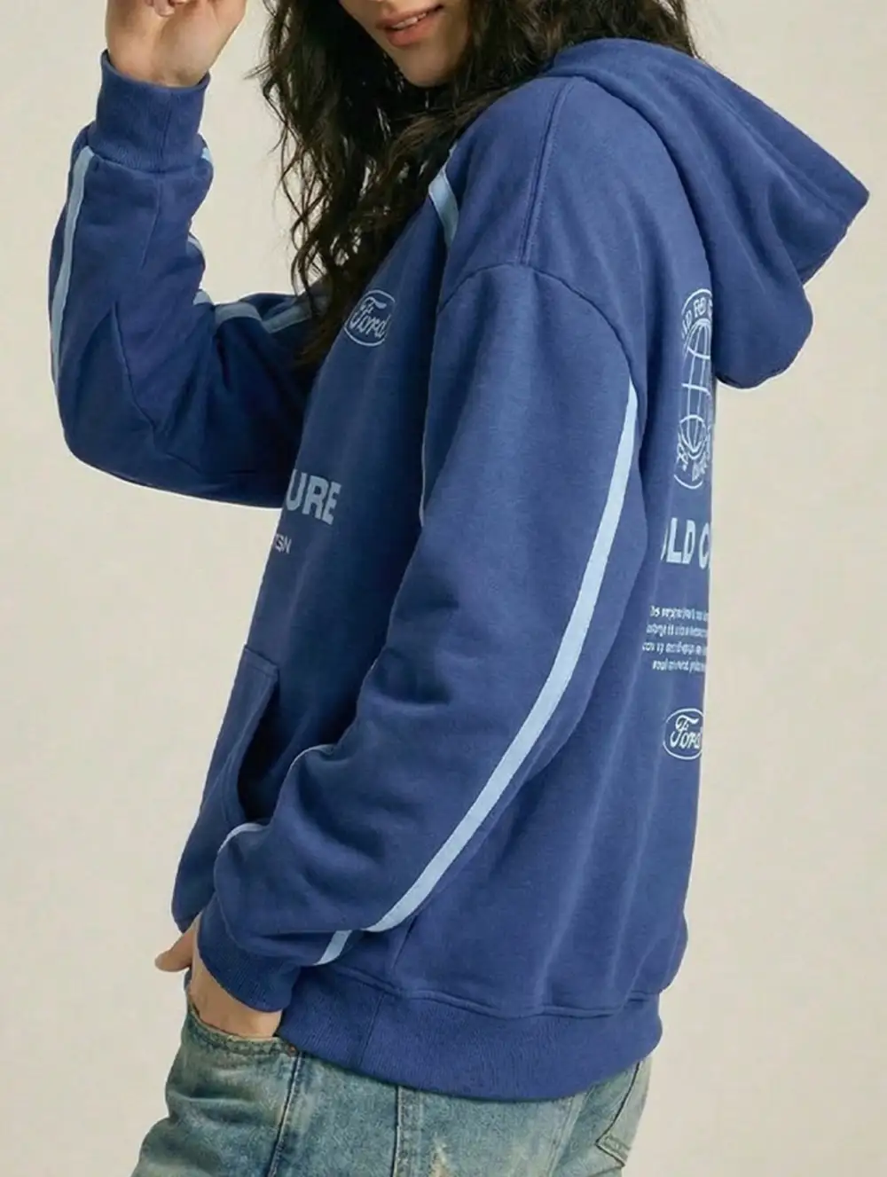 Relaxed Hooded Pullover Sweatshirt