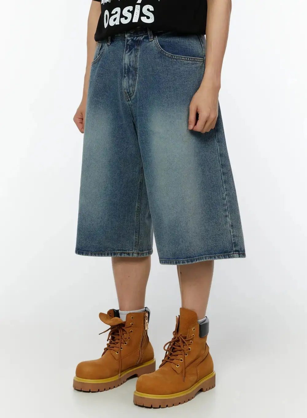 Men's Loose Fit Denim Shorts