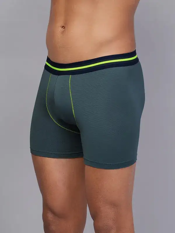 Flex Colorblock Trunks