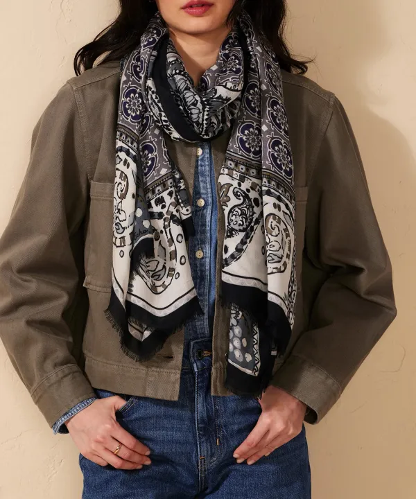 Casual Style Striking Design Wrap