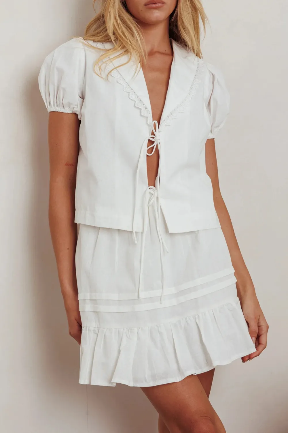 Sweet Temperament Ruffled Hem Solid Color Skirt
