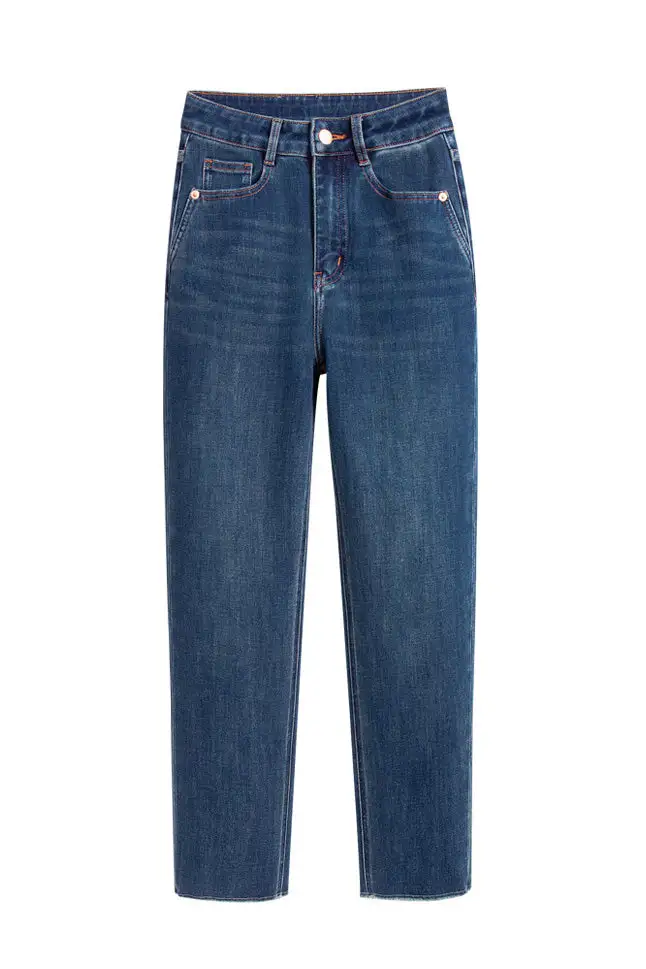 Straight-Leg Cropped Frayed Jeans