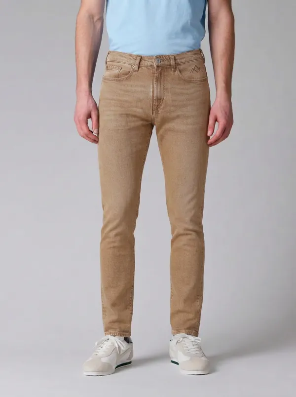 Men's Classic Comfort Mountain Lover Embroidered Stretch Denim Jeans