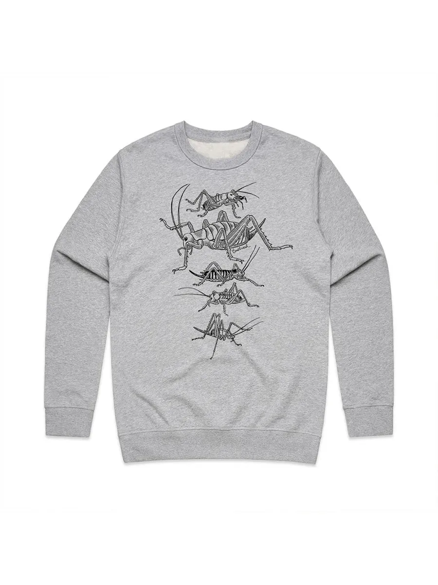 A versatile casual sports shirt with a simple insect-pattern design